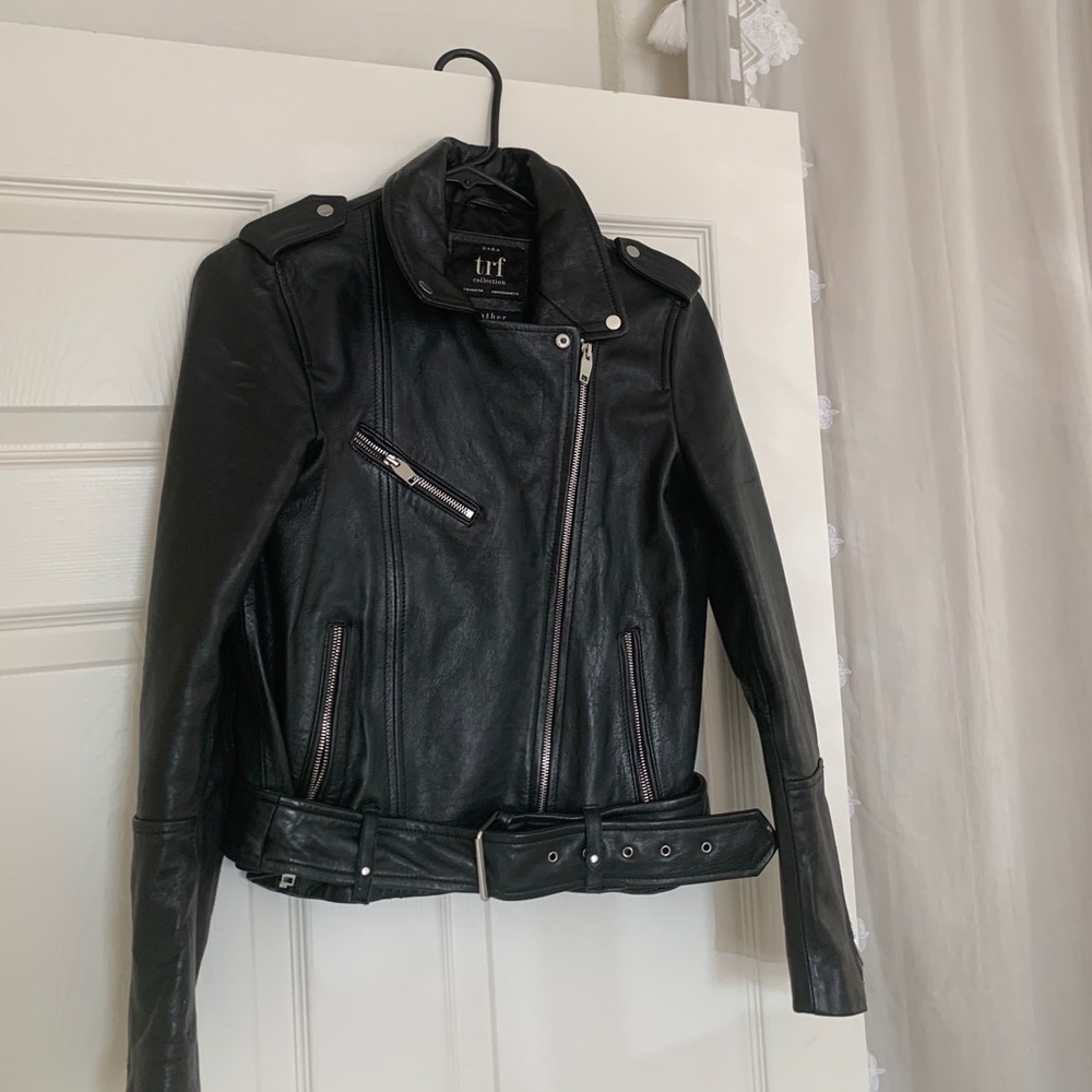 100% REAL leather jacket 🔥